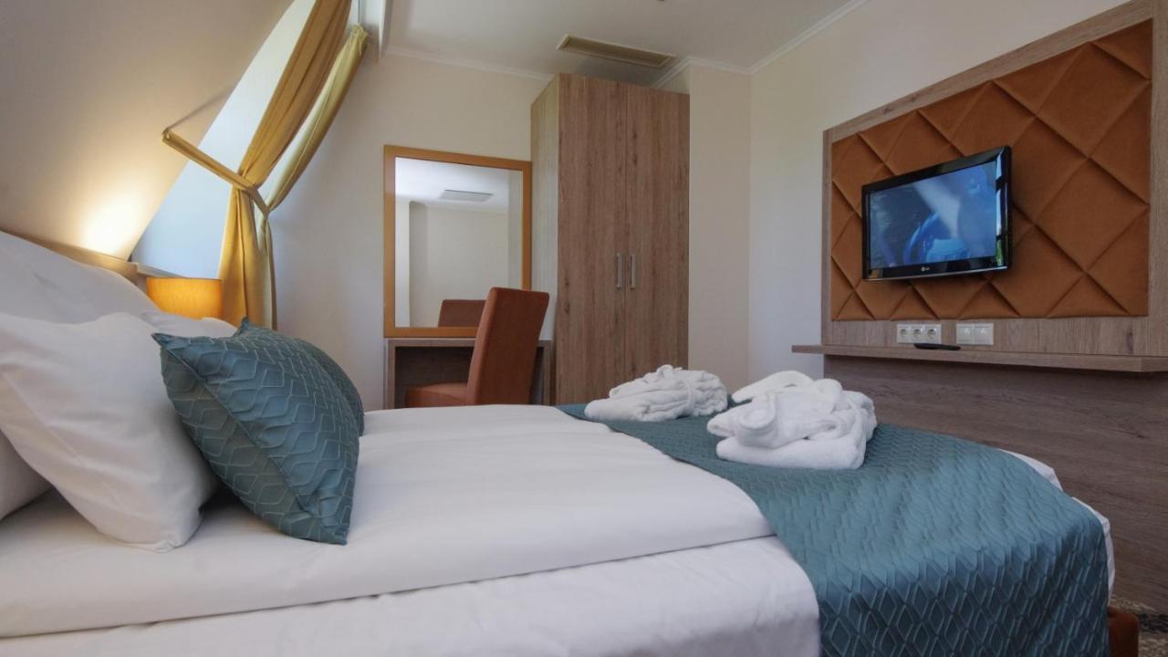 Wellness Hotel Gyula Eksteriør bilde