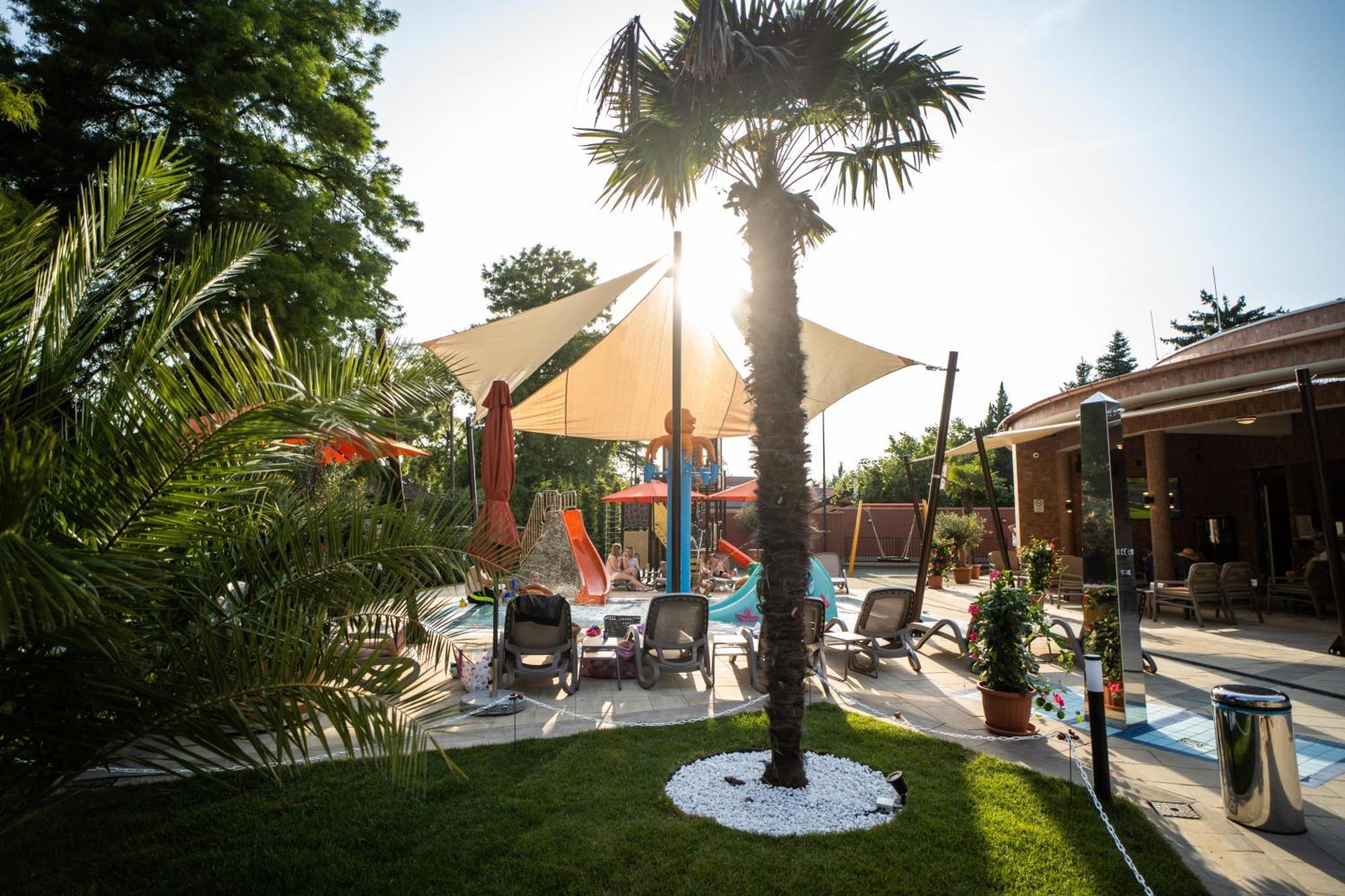 Wellness Hotel Gyula Eksteriør bilde