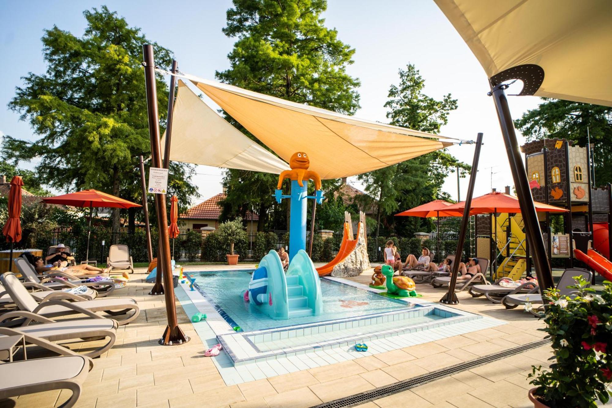 Wellness Hotel Gyula Eksteriør bilde