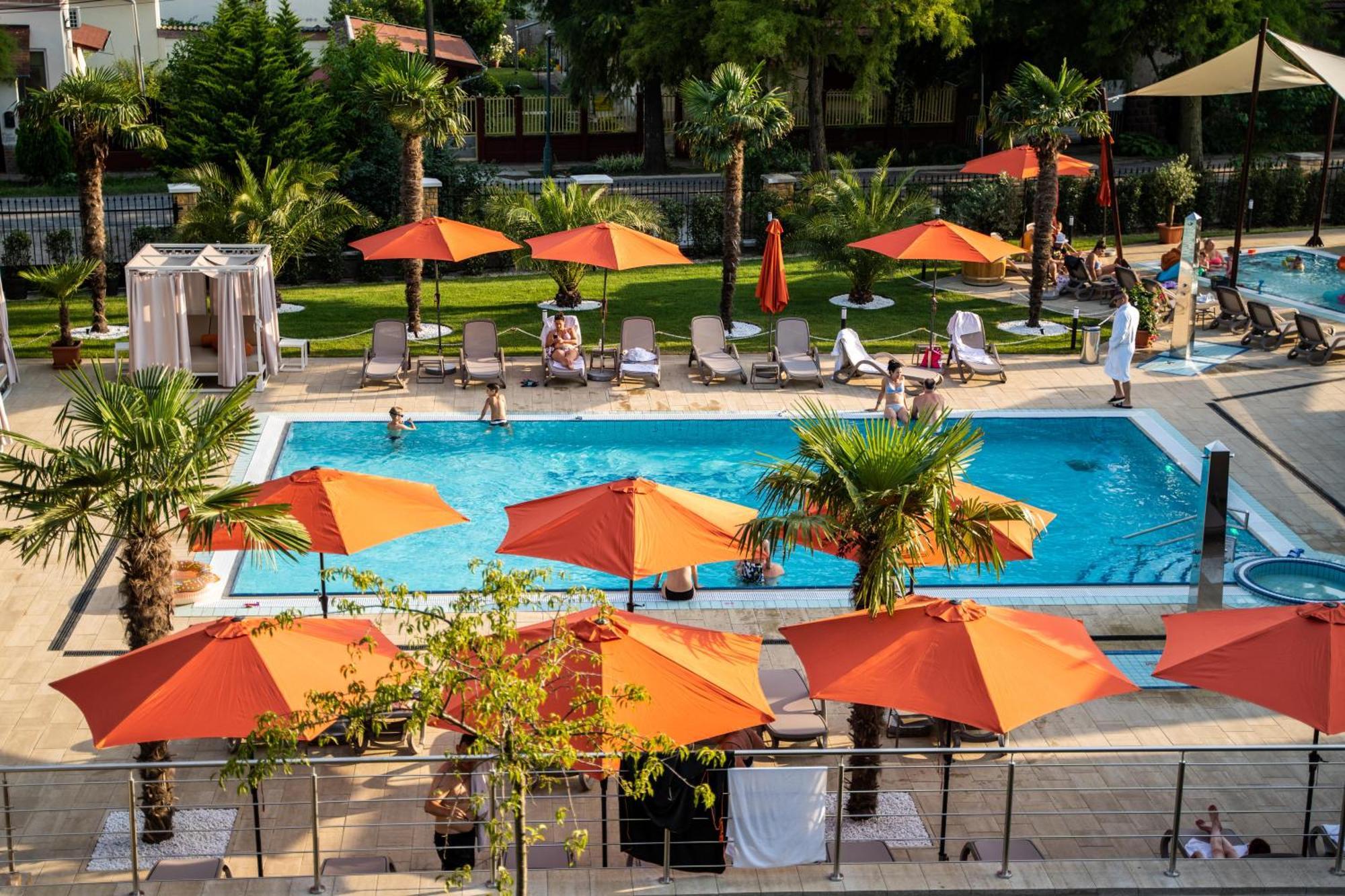 Wellness Hotel Gyula Eksteriør bilde